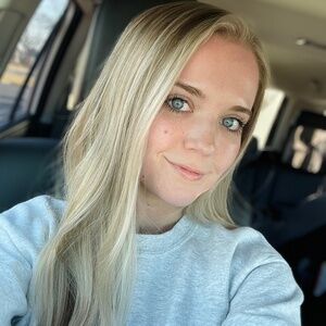 Meet your Posher, Kaitlyn